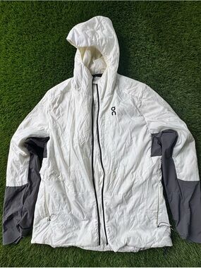 On cloud Running White and Gray Hooded Performance Jacket